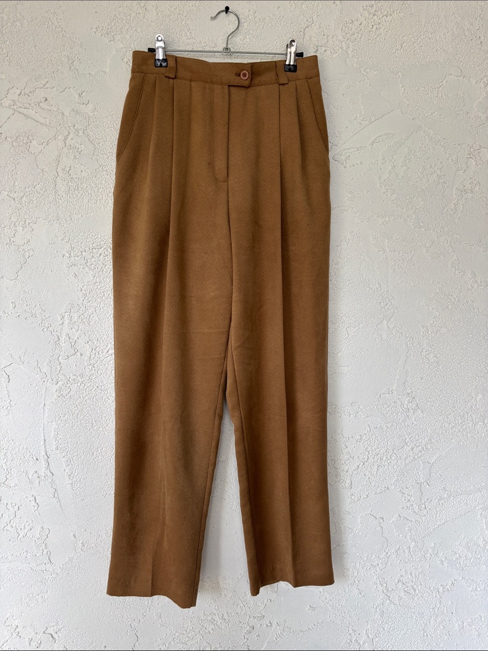 Classic vintage Pleated Trousers in Brown